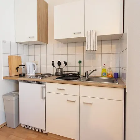 Fullhouse - - S35 Little Sun - Elevator Apartment *