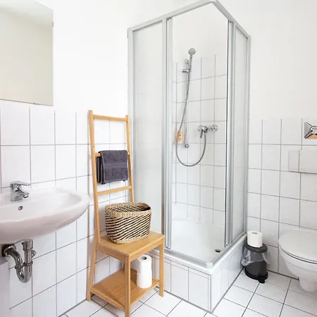 Fullhouse - - S35 Little Sun - Elevator Apartment Chemnitz