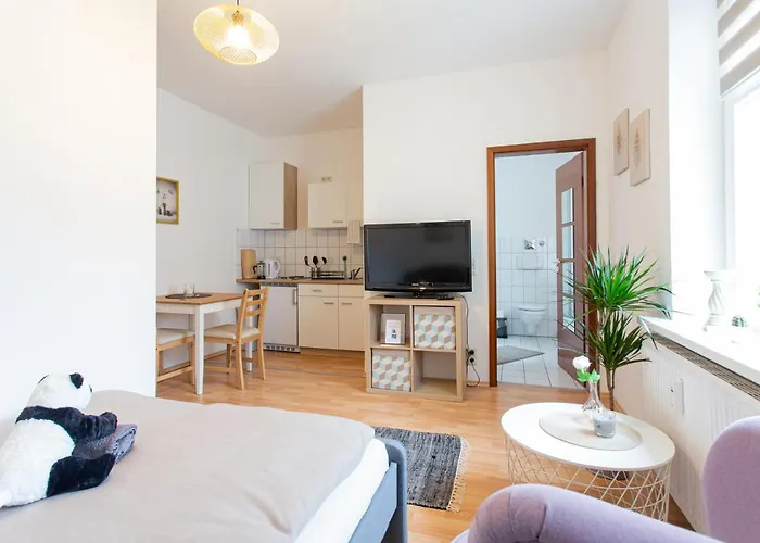 Fullhouse - - S35 Little Sun - Elevator * شيمنيتز